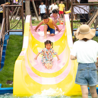 Children's Entertainment Interest Short Track Slide High Quality Direct Sales Amusement Equipment Outdoor Parks Water Playground
