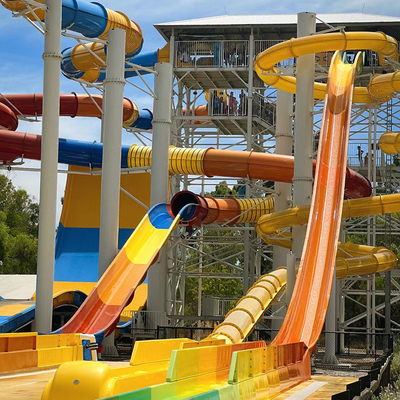 Parco acquatico Piscina scivoli OEM ODM attrezzature per parco di divertimenti acquatici